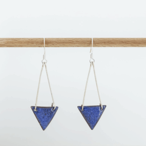 Boucles d’oreilles fanion bleu